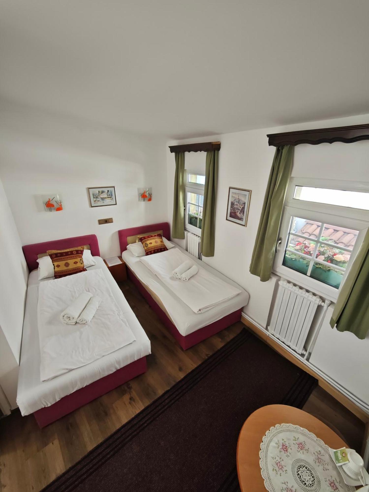 Guesthouse Yildiz Sarajevo Buitenkant foto
